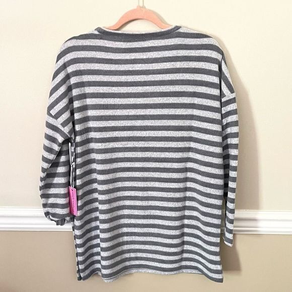 NWT Simply Southern Striped Polyester‎ Shirt Gray Size Small - Picture 2 of 4